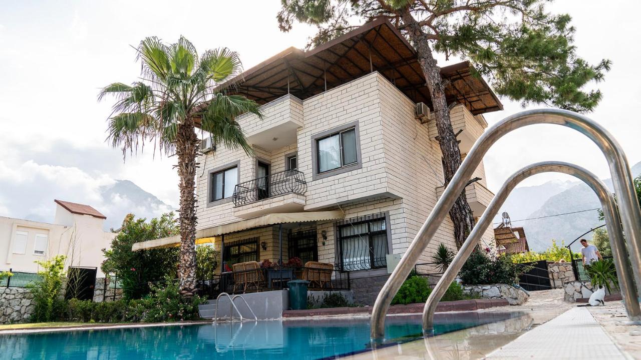 Spacious Villa With Sea And Mountain View Kemer Exteriér fotografie